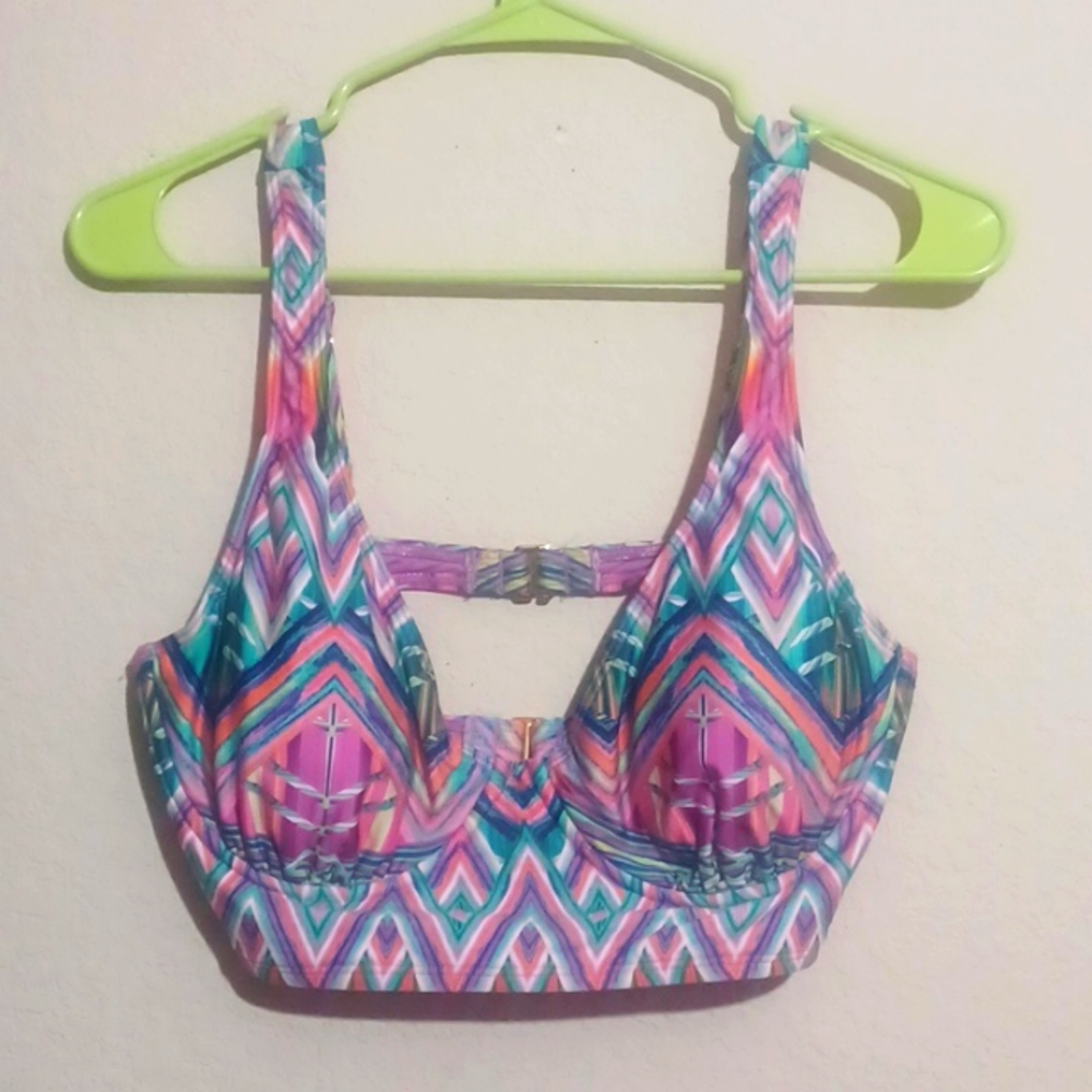 Reaction by Kenneth Cole Bikini Top
